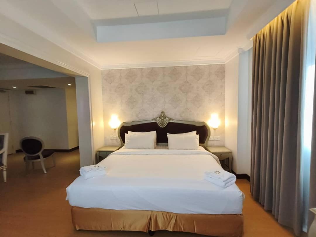 Rc Hotel Melaka Extérieur photo
