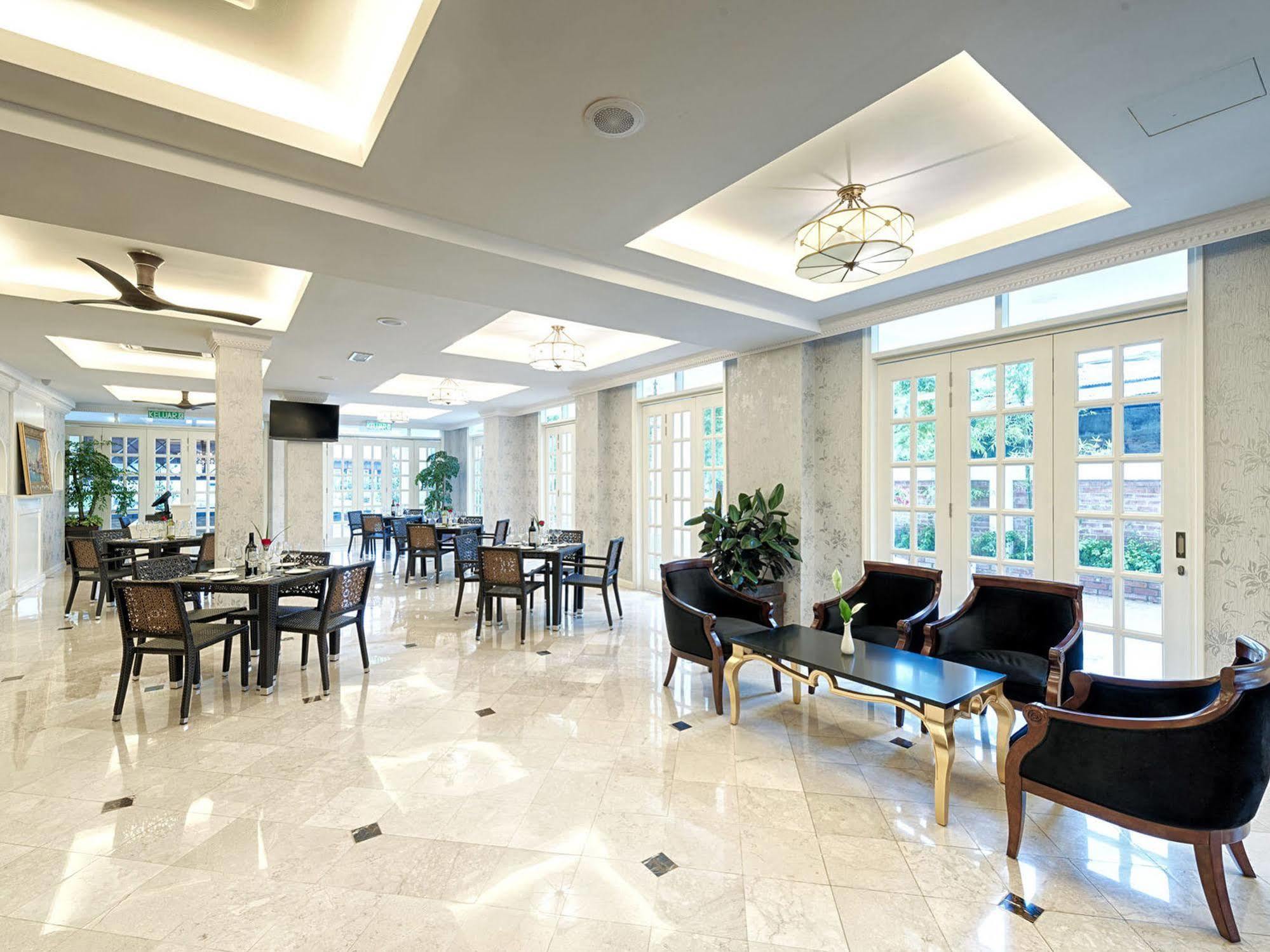 Rc Hotel Melaka Extérieur photo