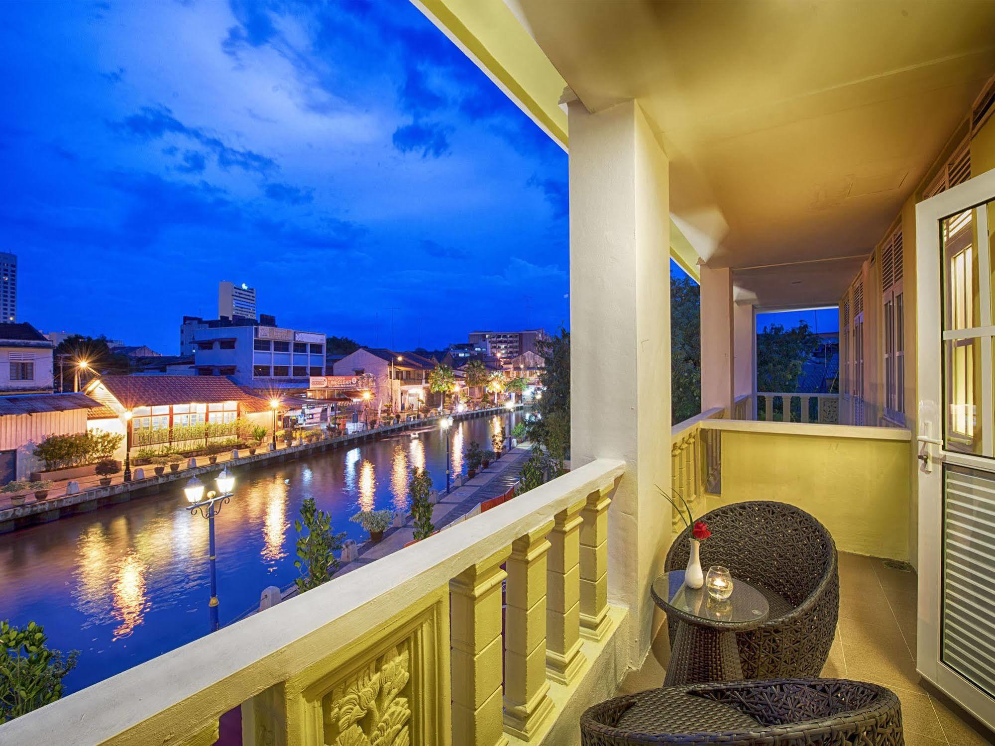 Rc Hotel Melaka Extérieur photo