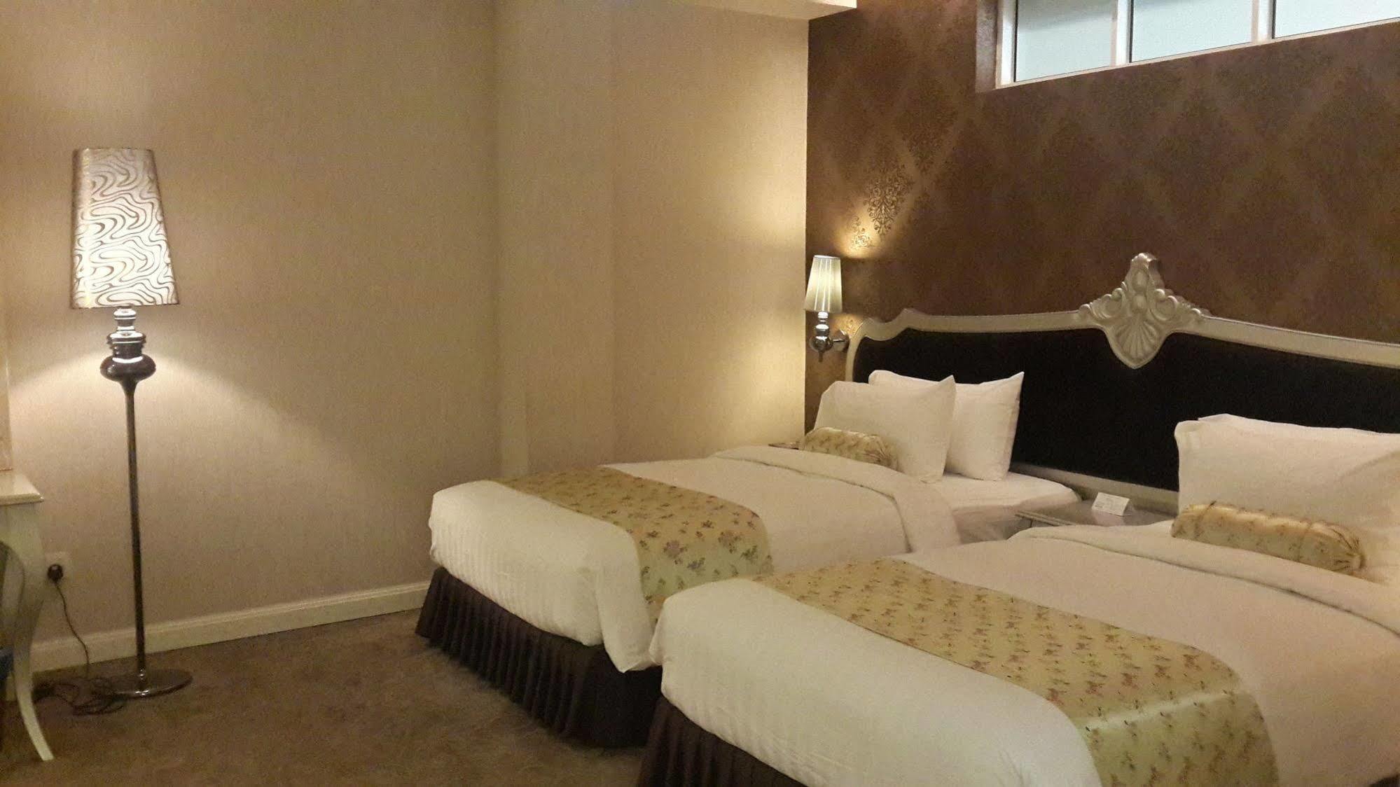 Rc Hotel Melaka Extérieur photo