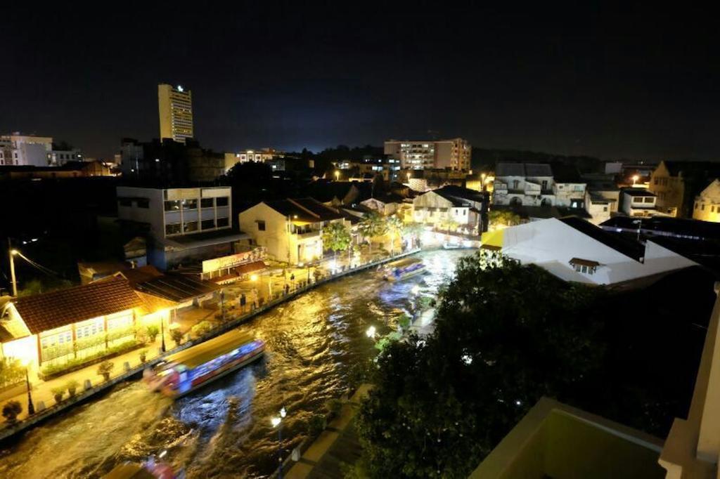 Rc Hotel Melaka Extérieur photo